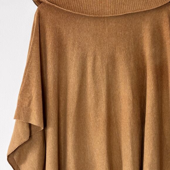 Banana Republic Oversized Knit Poncho Sweater Camel Quarter Zip Pre-Loved - Picture 6 of 12